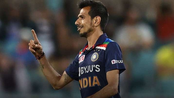 AUS vs IND : स्टीव स्मिथ का विकेट लेते ही T20I में युजवेंद्र चहल ने की जसप्रीत बुमराह के बड़े रिकॉर्ड की बराबरी
