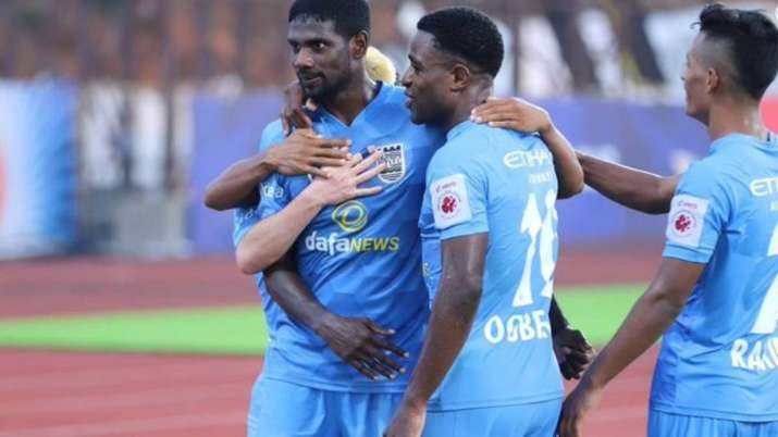 ISL-7 : जीत की हैट्रिक लगाते हुए मुंबई ने टॉप पर किया कब्जा