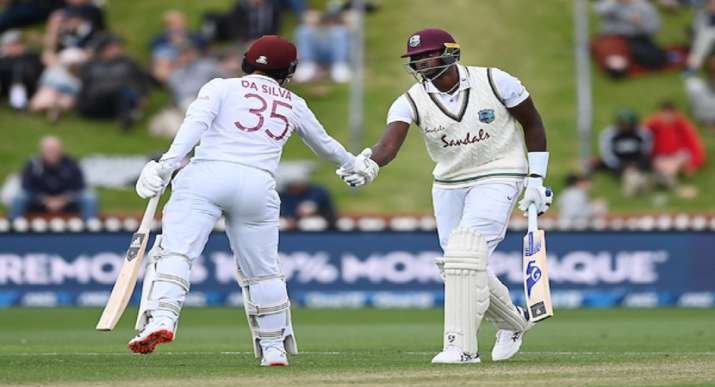 NZ vs WI, 2nd Test : कप्तान जेसन होल्डर और खराब रोशनी ने बढ़ाया न्यूजीलैंड के जीत का इंतजार, चौथे दिन आएगा नतीजा