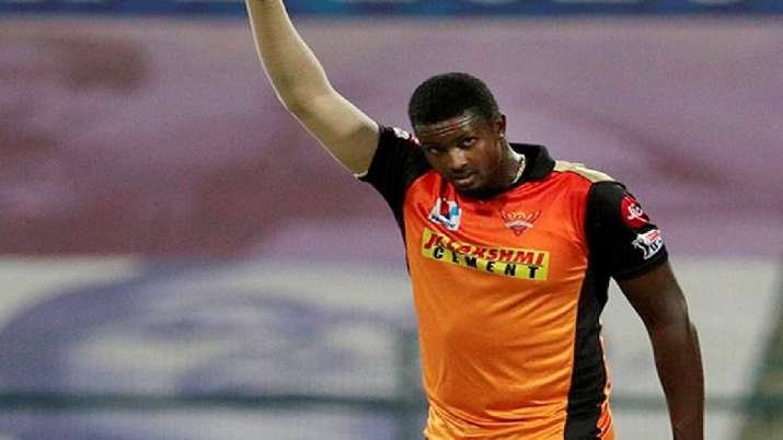 BBL 10 – सिडनी सिक्सर्स से जुड़े वेस्टइंडीज के जेसन होल्डर