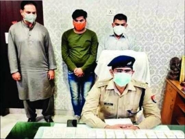 40-40 हजार में रेमडेसिविर बेच रही थी नामी डॉक्टर की गैंग, 70 इंजेक्शन और 36 लाख रुपए के साथ धरे गए