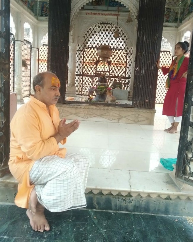 सावन के अंतिम प्रदोष व्रत पर शिवालयों में हुई विशेष पूजा-अर्चना, लकड़ेश्वर महादेव पर भी उमड़ा श्रद्धा का सैलाब