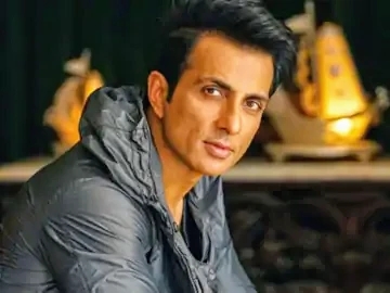 सोनू सूद से जुड़े मामले में जयपुर की इंफ्रास्ट्रक्चर कम्पनी पर आयकर छापा, सूद की पार्टनरशिप वाली कम्पनी से 175 करोड़ का संदिग्ध लेन-देन मिला, राजस्थान के कांग्रेस नेता से भी जुड़ा है लिंक