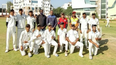 ज्ञान विहार क्रिकेट अकादमी ने क्वींस क्रिकेट अकादमी को दी तगड़ी शिकस्त, शतकीय पारी की बदौलत करण दाधीच बने ‘मैन ऑफ द मैच’