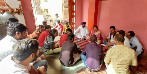 भाजपा प्रदेश प्रवक्ता अर्चना चिटनीस दीदी ने तीन बूथों पर संवाद कर मार्गदर्शन दिया