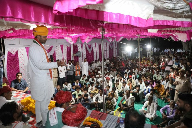 राज्यमंत्री चांदना ने सलावलिया व ढांढूण गांवों के कार्यक्रमों में की शिरकत, क्रमोन्नत विद्यालय का उद्घाटन किया