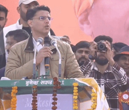 पायलट गरजे-वसुंधरा राज के घोटालों पर कार्रवाई क्यों नहीं करती सरकार, ललित मोदी के साथ जिनका नाम जुड़ा, उनके खिलाफ एक्शन हो