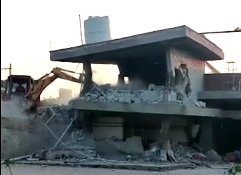 निलम्बित एएसपी दिव्या मित्तल का रिसोर्ट ढहाया, रिश्वत में मांगे थे 2 करोड़ रुपए