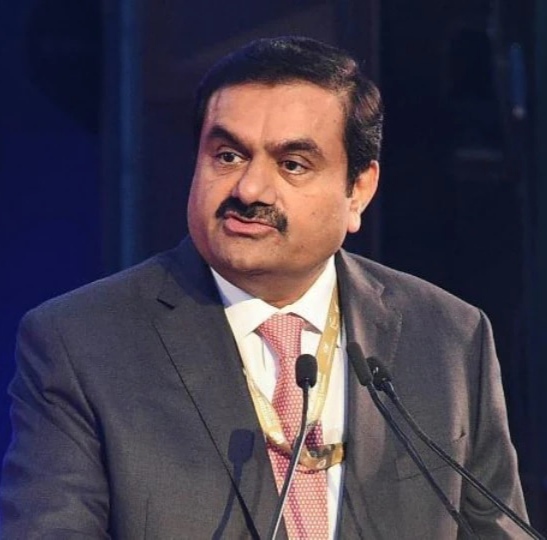 अडानी के शेयरों की उड़ान जारी, खुलते ही चार शेयरों पर अपर सर्किट