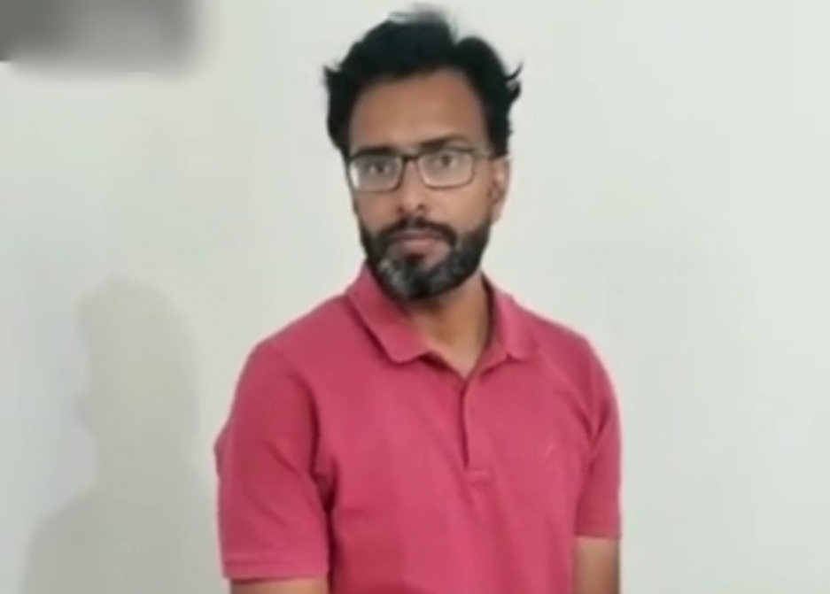 बीएसएनएल का डिप्टी डिविजनल मैनेजर 1 लाख रुपए रिश्वत लेते गिरफ्तार