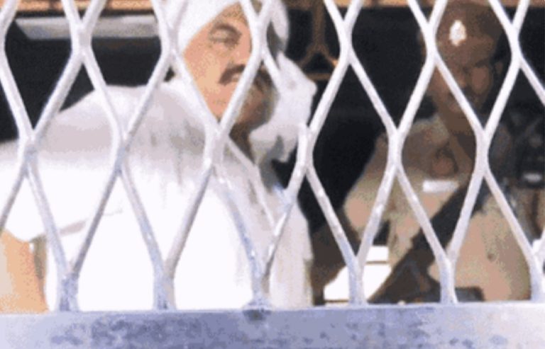 कोर्ट रूम में बेटे के एनकाउंटर का पता चलते ही रोने लगा अतीक, सिर पकड़कर बैठ गया, अतीक और अशरफ को 14 दिन की न्यायिक हिरासत में भेजा