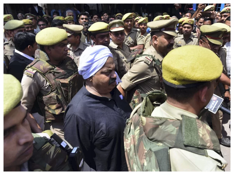 अतीक का ऐसा था आतंक : 10 जजों ने केस से खुद को कर लिया था अलग, फिर 11 वें ने सुनाया यह फैसला