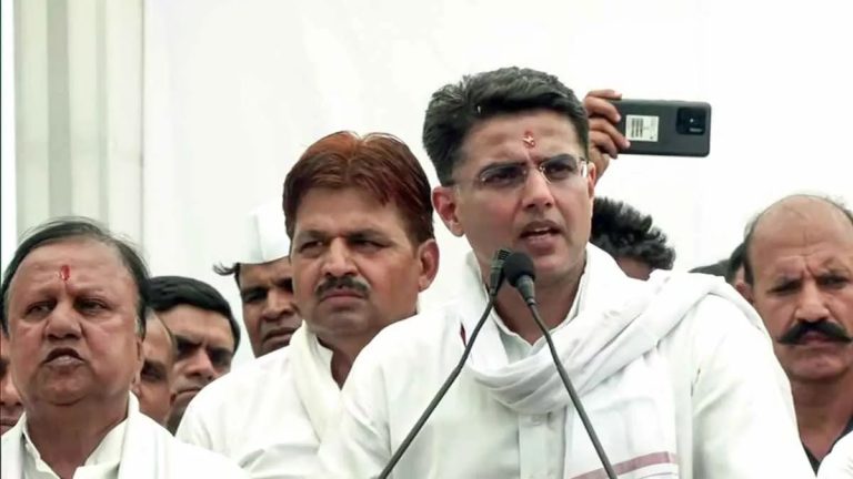 पायलट की चुनौती से न‍िपटने के ल‍िए राजस्‍थान कांग्रेस के बड़े नेताओं की दिल्ली में हुई बैठक