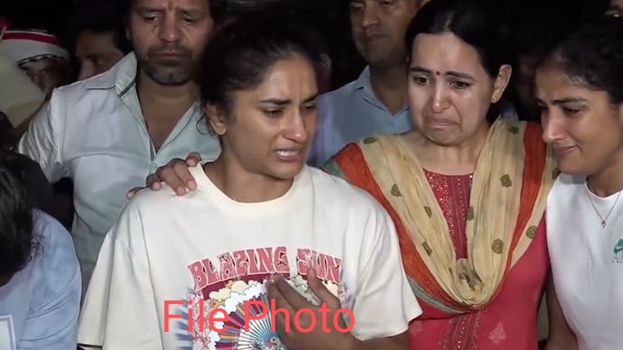 विनेश फोगाट के ट्वीट ने मचाई नई हलचल