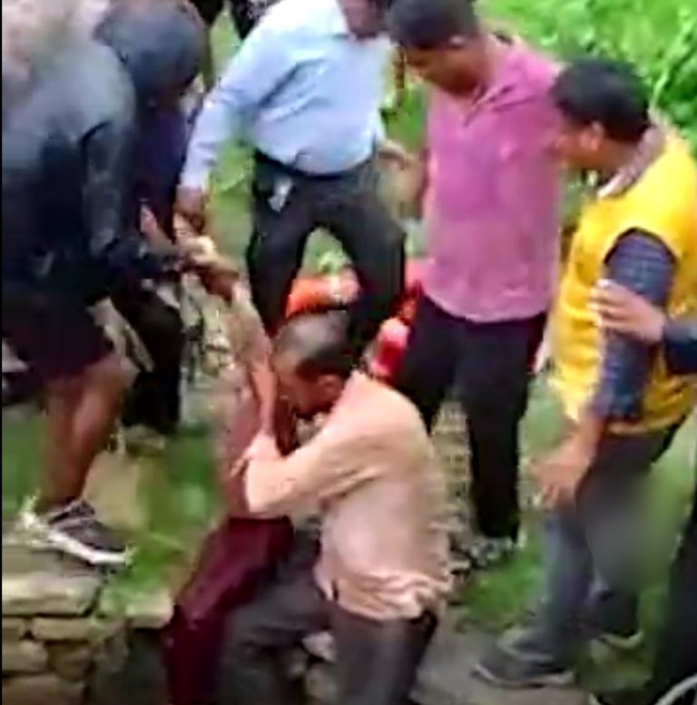 पिता ने दो बच्चों को कुएं में फेंका, बेटे की मौत, छोटी बेटी को लोगों ने बचा लिया, बड़ी बेटी हाथ छुड़ाकर भाग गई