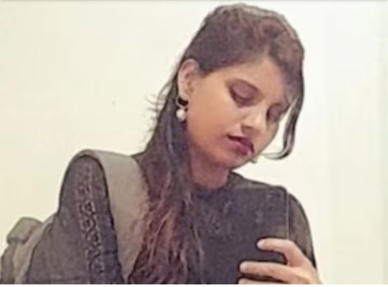 सीमा हैदर के हंगामे के बीच राजस्थान की बहू अपने पति और दो बच्चों को छोड़ पहुंच गई पाकिस्तानी महबूब के पास