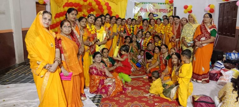 नंद उत्सव में गौतम समाज की महिलाएं भजनों पर थिरकीं, प्रतियोगिताओं में बच्चों ने बढ़-चढ़कर लिया भाग