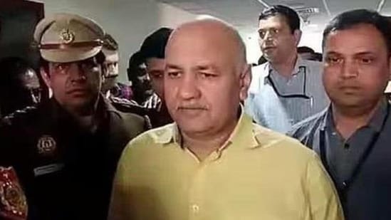 सुप्रीम कोर्ट ने मनीष सिसोदिया को नहीं माना ईमानदार, कहा-शराब घोटाले में 338 करोड़ का लेन-देन हुआ है, भूमिका संदिग्ध, जमानत नहीं मिलने से जेल में ही मनेगी दिवाली