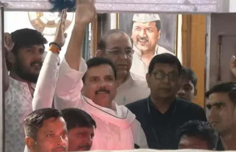 सांसद संजय सिंह गिरफ्तार, शराब घोटाले में 10 घंटे की पूछताछ के बाद ईडी का एक्शन