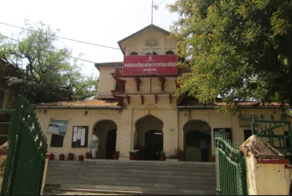 राजस्थान: रिटर्निंग अधिकारी ने आचार संहिता उल्लंघन के आरोप में भगवान के नाम जारी कर दिया नोटिस