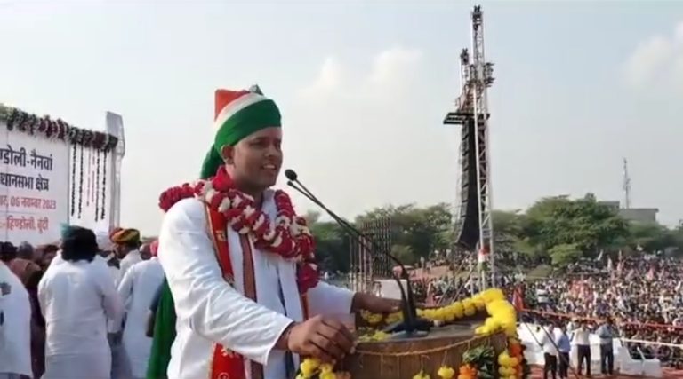 बूंदी: हिंडोली से राज्य मंत्री चांदना ने नामांकन दाखिल करने के बाद किया रैली को सम्बोधित,  बूंदी और केशवरायपाटन से बागियों ने ठोकी ताल