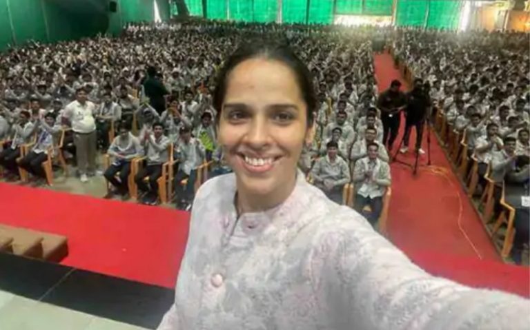 कोटा: बैडमिंटन स्टार साइना नेहवाल ने कहा-अवसर मिला तो राजनीति में अवश्य आऊंगी, कोचिंग स्टूडेंट्स को दी स्ट्रेस न लेने की सलाह
