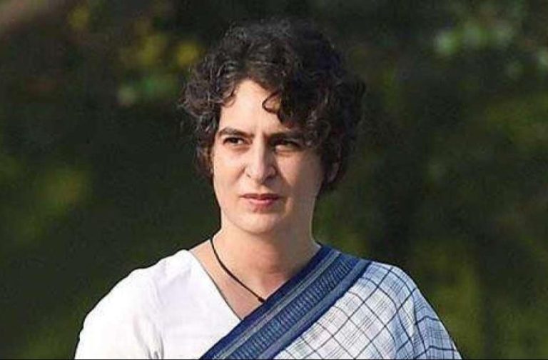 मनी लॉन्ड्रिंग केस में ईडी ने  पेश की चार्जशीट, प्रियंका गांधी और उनके पति रॉबर्ट वाड्रा का भी नाम