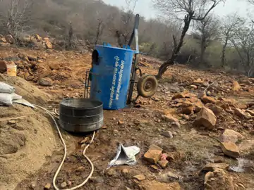 चौकी बनाने से गुस्साए ग्रामीणों ने रेंजर और फॉरेस्ट होमगार्डों से की मारपीट, तोड़फोड़ कर पानी का टैंकर पलटा