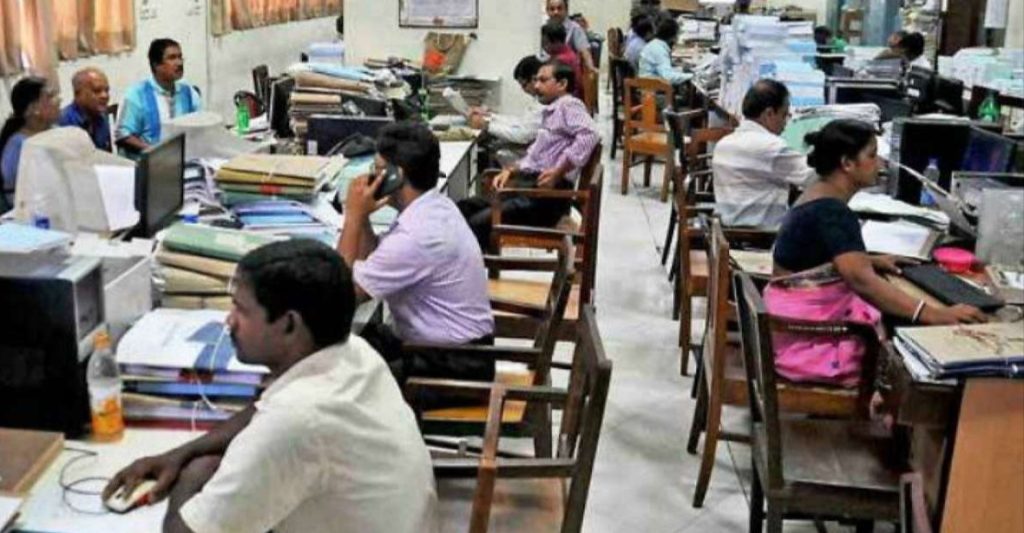 राजस्थान: रिटायर होने के बाद भी ठेके पर काम कर रहे 2 हजार कर्मचारियों को हटाया, नगरीय विकास विभाग ने जारी किए आदेश