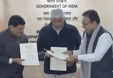 दिल्ली में राजस्थान को मिला बड़ा तोहफा, बीजेपी के प्रदेश कार्यालय पर आतिशबाजी कर मनाई खुशियां