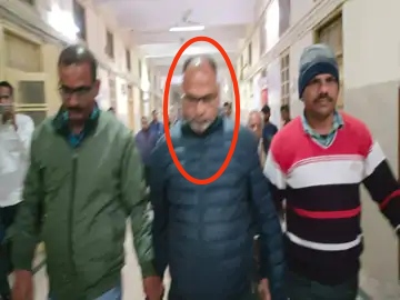 नर्सिंग ऑफिसर 10 हजार रुपए की रिश्वत लेते गिरफ्तार, बिल पास करवाने के लिए ठेकेदार से मांगे थे 15 हजार रुपए