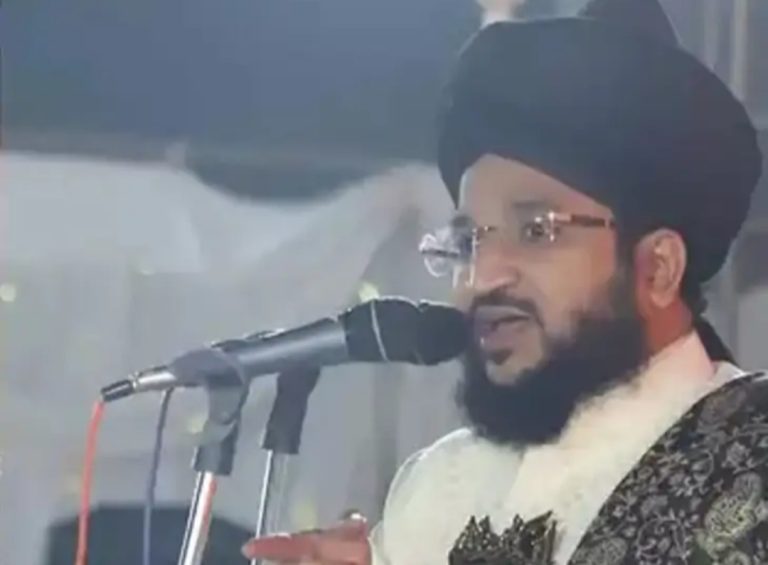 भड़काऊ भाषण देने के आरोप में मौलाना मुम्बई  से गिरफ्तार, समर्थकों ने किया भारी हंगामा, पुलिस ने किया लाठीचार्ज