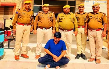 केमिकल फेक्ट्री मालिक ने की थी ऑटो चालक की हत्या, ऑटो का पीछा कर दिया था वारदात को अंजाम, अभी दो आरोपी फरार