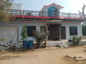 सालिमपुर गांव स्थित हर्षवर्धन मीणा का मकान।