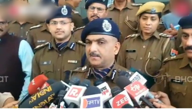 पेपर लीक प्रकरण : राजनीतिक रसूख वालों की होगी गिरफ्तारी, गहलोत सरकार के समय शुरू हुई जांचों का भी होगा पोस्टमार्टम, सीएम भजनलाल ने एसओजी की टीम से मुलाकात कर दी शाबाशी