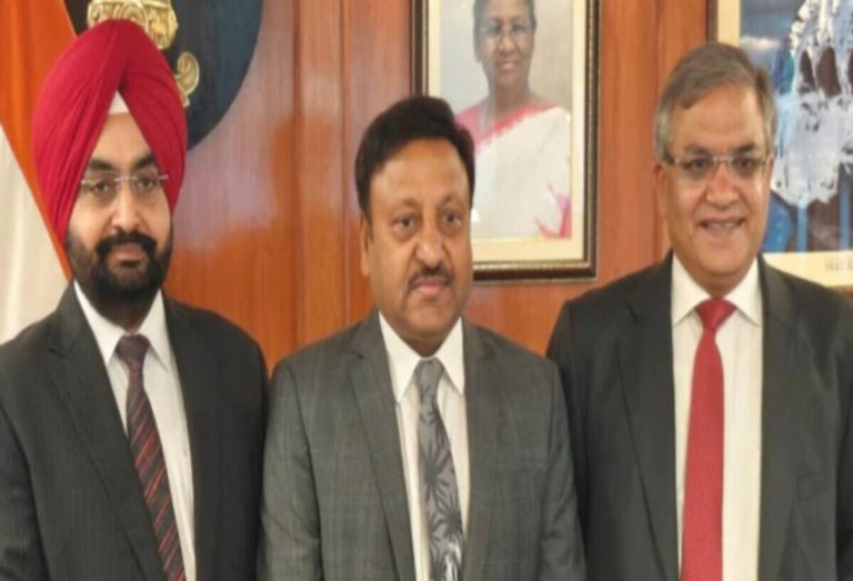 दो नए चुनाव आयुक्तों की नियुक्ति पर रोक लगाए जाने की याचिका पर सुप्रीम कोर्ट ने  दिया ‌यह बड़ा फैसला