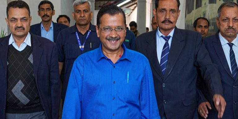 अरविंद केजरीवाल की मुसीबत और बढ़ी, शराब घोटाले के साथ ईडी अफसरों की जासूसी का भी बनेगा केस, घर से मिले हैं अहम दस्तावेज