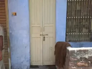 इस कमरे में मिला था शव