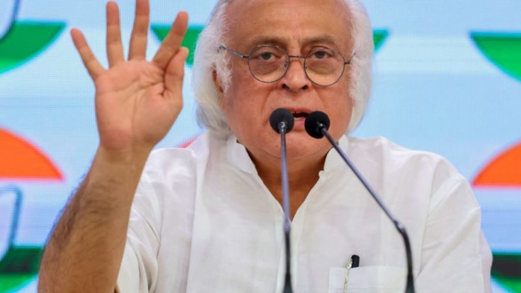 कांग्रेस नेता जयराम रमेश ने लगाया बेहद गम्भीर आरोप:अमित शाह ने 150 डीएम को किए फोन…’ चुनाव आयोग ने मांगे सबूत तो साध ली चुप्पी