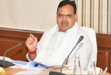 सीएम बोले-लापरवाह व भ्रष्ट पुलिस अफसरों पर सख्त कार्रवाई होगी, अपराधियों का सफाया करना है, क्रिमिनल्स की मदद करने वालों पर गिरेगी गाज