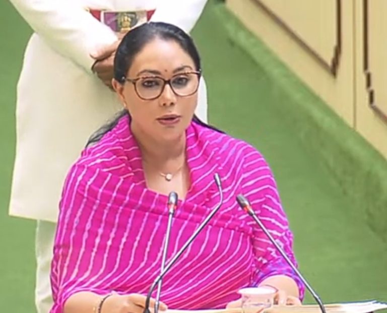 Rajasthan Budget 2024 Highlights: 4 .90 लाख करोड़ का बजट घोषित, स्टाम्प ड्यूटी पर छूट, MV टेक्स घटाया, सस्ती हुई CNG-PNG, लाखों रोजगार प्रस्तावित, पढ़ें बजट के और भी बड़े प्रावधान