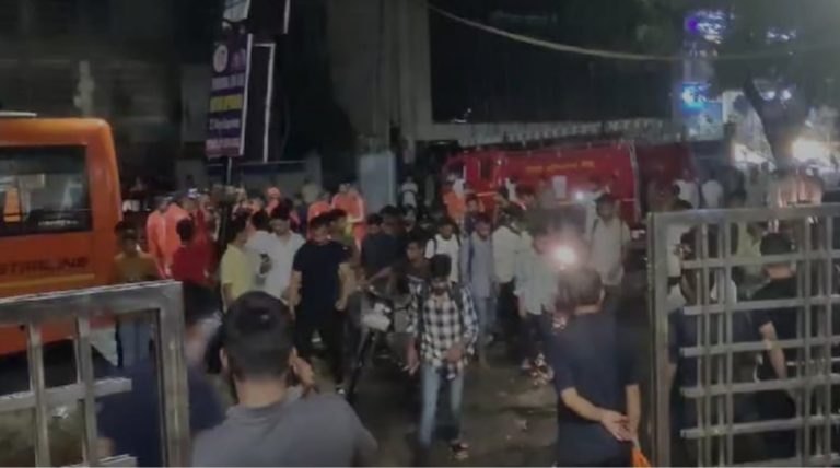 राजधानी दिल्ली में बड़ा हादसा, आईएएस की तैयारी करवाने वाले कोचिंग सेंटर के बेसमेंट में पानी भरने से दो छात्राओं की मौत, कुछ और लापता, कई पम्प लगाकर पानी निकालने का काम जारी