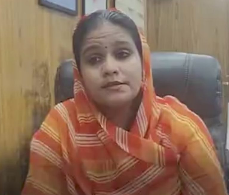 नगर निगम हरिटेज की मेयर मुनेश को अब तीन दिन का नोटिस, यूडीएच मंत्री ने बताया-अधिकारियों की गड़बड़ी की वजह से उठाना पड़ा यह कदम