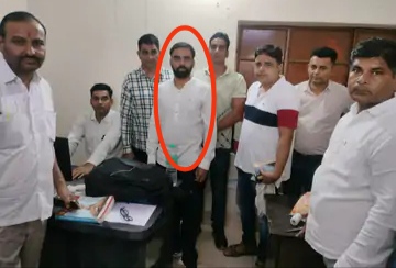 श्रीगंगानगर का पटवारी 20 हजार रुपए रिश्वत लेते रंगे हाथों गिरफ्तार, गिरदावरी रिपोर्ट तैयार करने के लिए मांगे थे 25 हजार