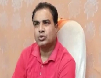 बीजेपी नेता गिर्राज सिंह मलिंगा को तगड़ा झटका, सुप्रीम कोर्ट ने सरेंडर का दिया आदेश, एईएन-जेईएन से की थी गम्भीर मारपीट