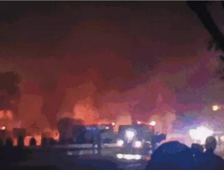 जयपुर में केमिकल टेंकर में ब्लास्ट से हर तरफ आग ही आग, 8 लोग जल मरे, 40 गाड़ियां आग की चपेट में, करीब 50 लोग झुलसे, एक फेक्ट्री भी जली, अजमेर हाईवे बंद