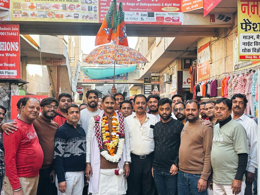 लगातार दूसरी बार कोटा शहर जिलाध्यक्ष बने राकेश जैन का कई स्थानों पर हुआ भव्य स्वागत-अभिनंदन, आतिशबाजी कर बांटीं मिठाइयां