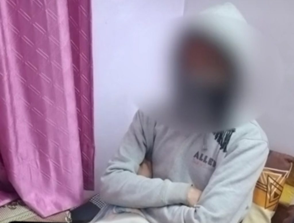 इंस्टाग्राम पर फेमस होने का ऐसा पागलपन, नाबालिग छात्र से मारपीट व चाकू से घायल कर वीडियो बनाया, मुश्किल से बची जान