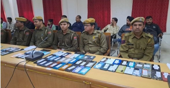 कोटा शहर पुलिस ने 305 महंगे मोबाइल बरामद कर मालिकों को सौंपे, 65 लाख रुपए है अनुमानित कीमत