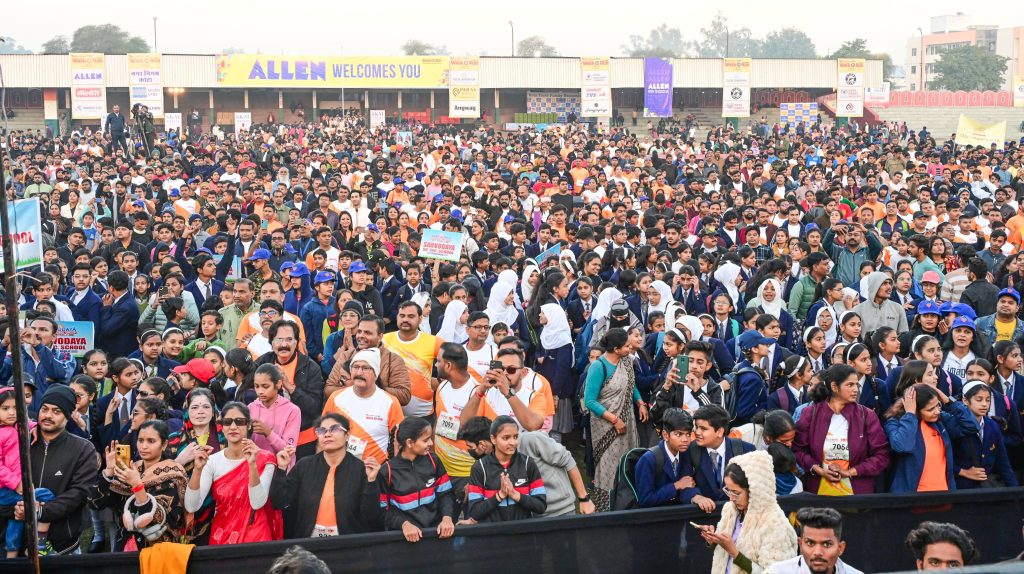 सेहतमंद रहने के लिए कोटा में एक साथ दौड़े हजारों शहरवासी,लोकसभा अध्यक्ष बिरला और ऊर्जा मंत्री नागर ने दिखाई हरी झंडी, विजेता को संसद की कार्रवाई देखने का मिलेगा मौका